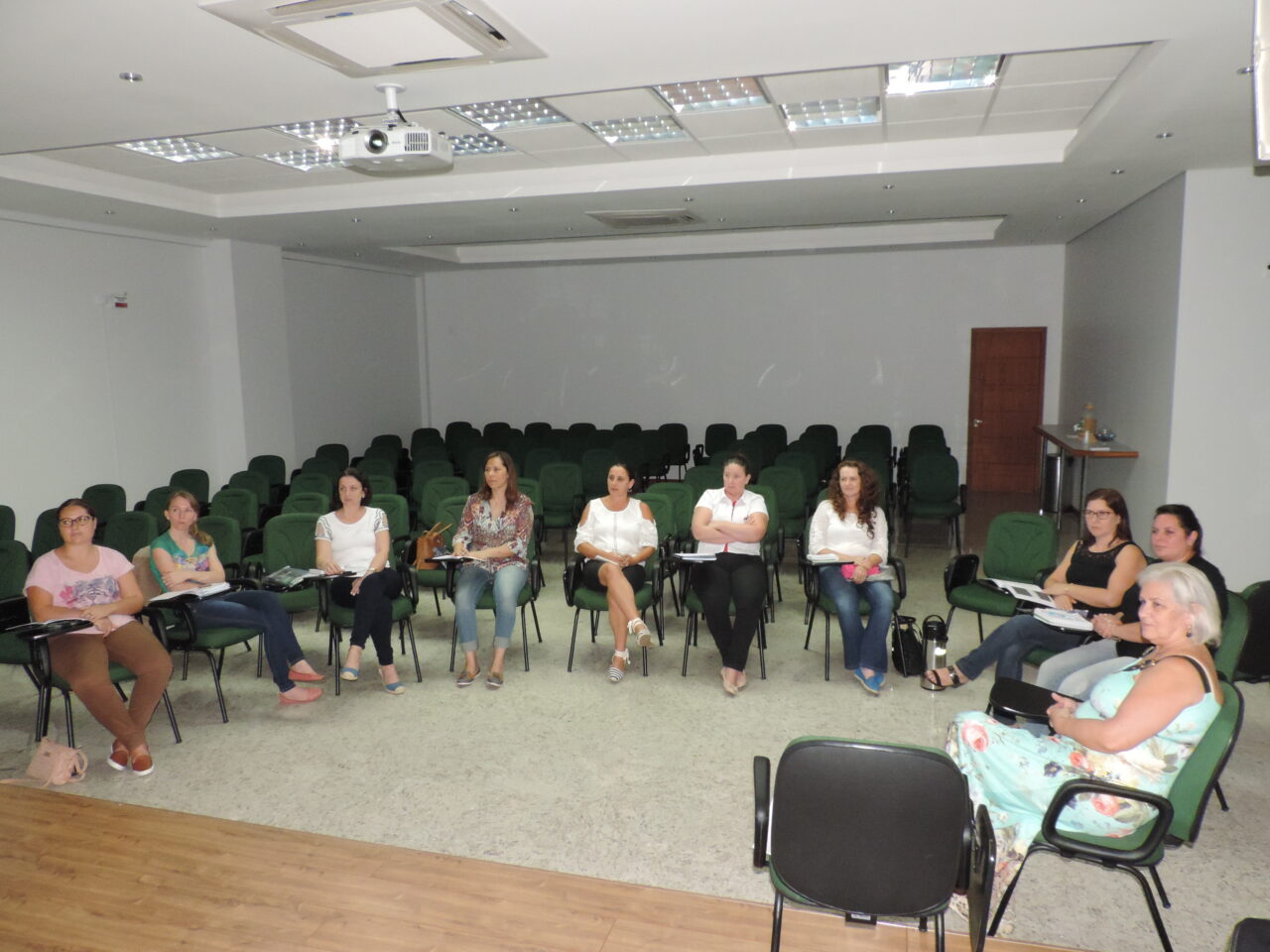 Professores da região participaram da formação