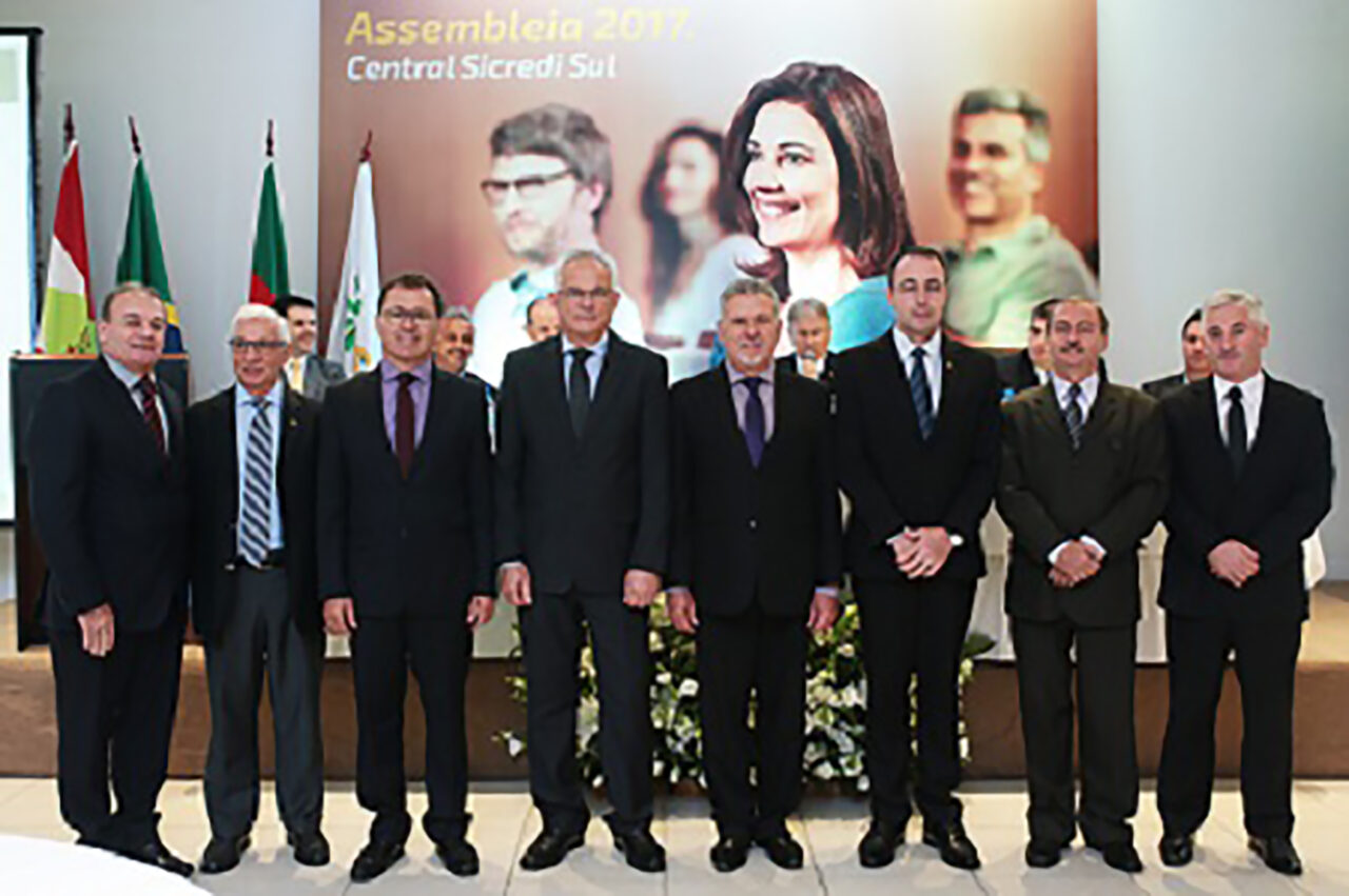 Novos dirigentes da Central Sicredi Sul