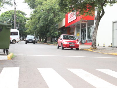 Avenida Ângelo Macalós terá duas novas lombadas para redução de velocidade