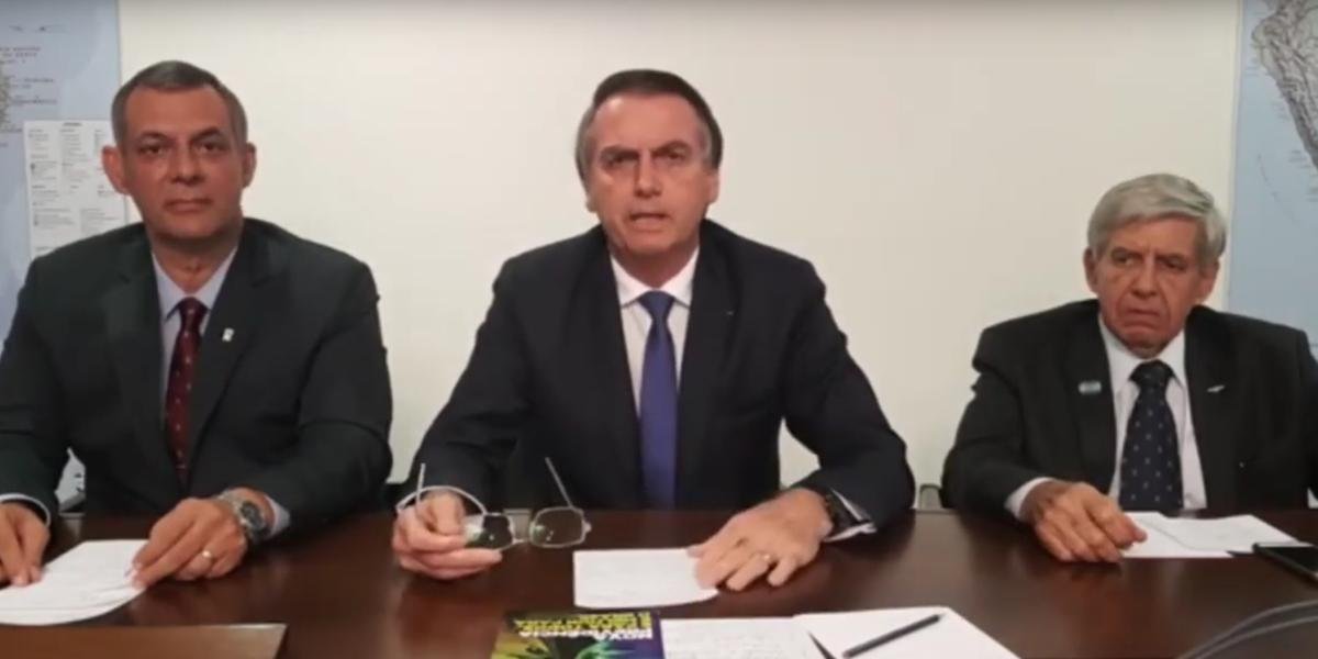 Bolsonaro iniciou série de lives no Facebook | Foto: Reprodução