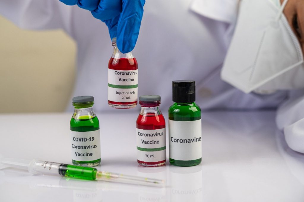 Veja como está a vacinação contra a Covid-19 pelo mundo ...