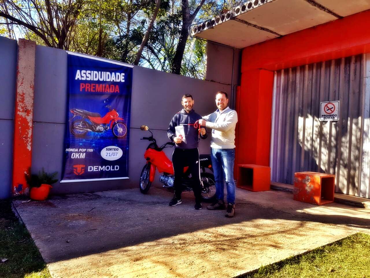 DEMOLD MOTO