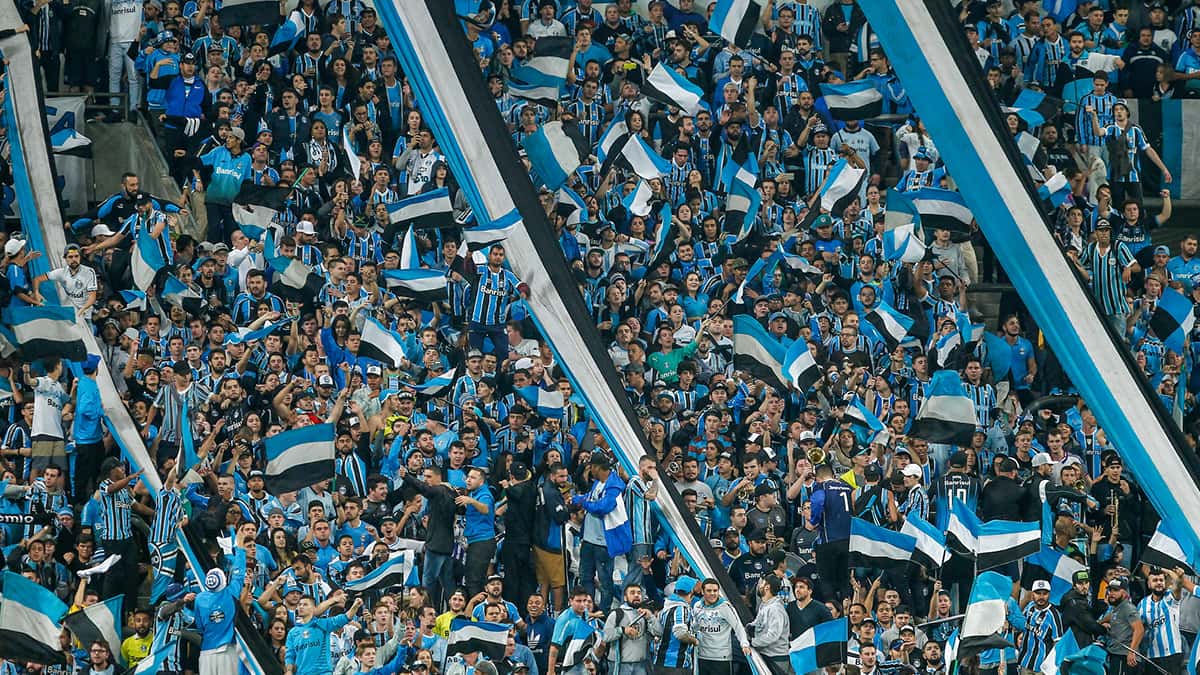 torcida-geral-do-gremio-na-arena
