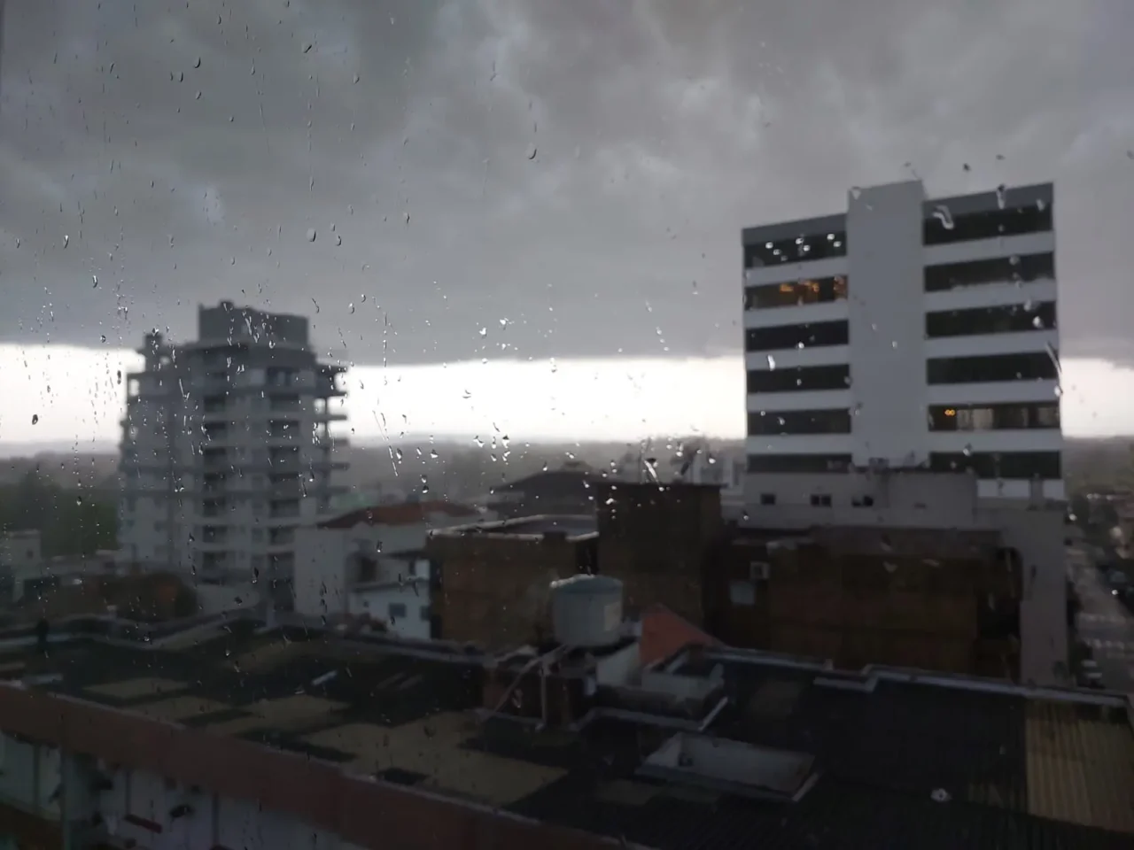 chuva-temporal-agoranovale-1.jpeg