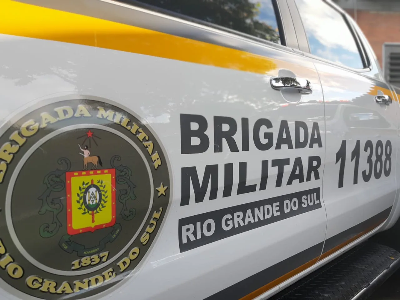 s2d1EEEC-sQ40KYUk-Brigada-1