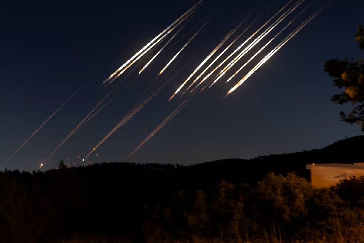 2025-06-14t210646z-1123624918-rc2l2fa7fy8e-rtrmadp-3-iran-nuclear-israel-missiles-1-