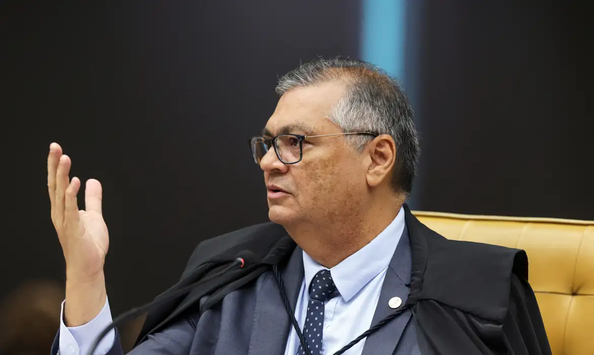 FLAVIO DINO