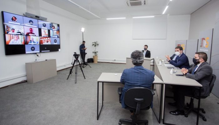 "Cerca de R$ 870 milhões deixam de estar nos cofres públicos e estarão com a sociedade", diz Leite, sobre as reformas aprovadas - Foto: Felipe Dalla Valle / Palácio Piratini