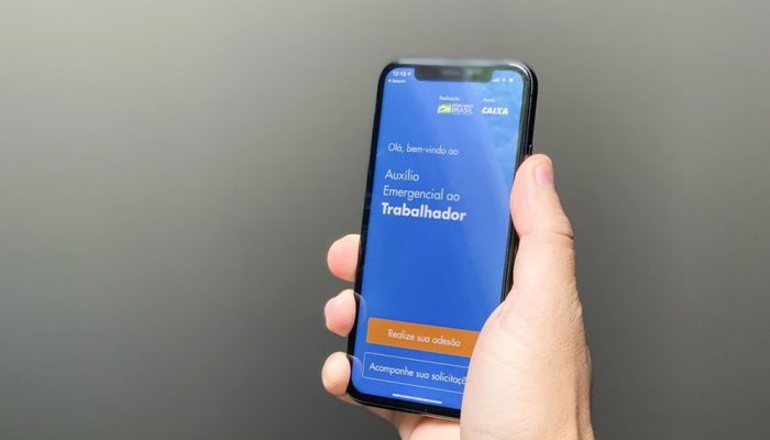 Aplicativo Auxílio Emergencial ao Trabalhador 

A Caixa Econômica Federal lançou o aplicativo para a liberação do auxílio emergencial a trabalhadores de baixa renda prejudicados pela pandemia do coronavírus. 

O pedido para receber o benefício pode ser feito no site auxilio.caixa.gov.br ou pelo APP CAIXA | Auxílio Emergencial, disponível nas lojas de aplicativos para celulares Android e IOS. 

O Senado aprovou a medida no dia 30 de março e a lei foi sancionada em 2 de abril de 2020 (Lei 13.982). 

Foto: Leonardo Sá/Agência Senado