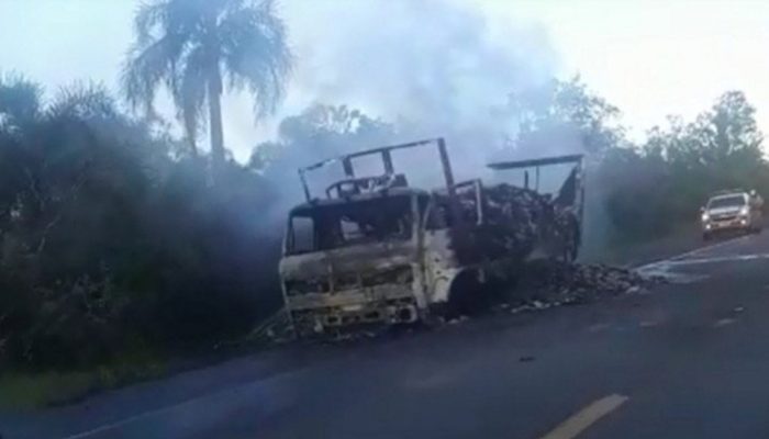 18c67fdb12cf3bd19ba7b9a64b3be4d4