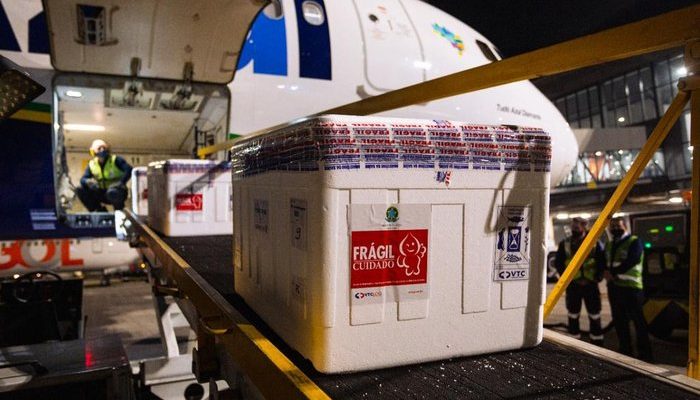 Imunizante será usado naqueles que estão com a segunda dose atrasada
Felipe Dalla Valle / Palácio Piratini / Divulgação