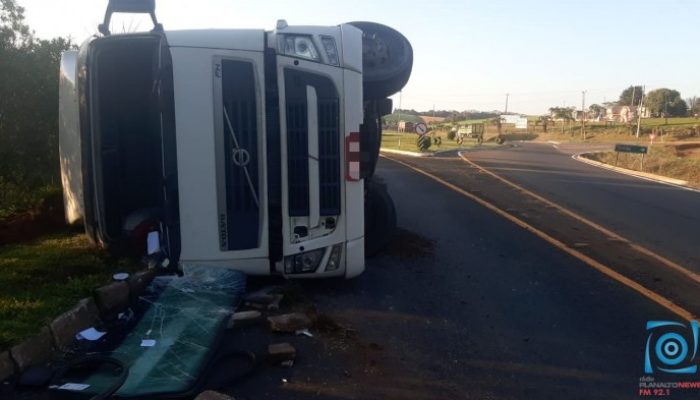 700x0_direita_baixo_1693223726_1112635379