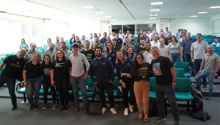 7faad067-052c-48c8-b0a6-bb00fc681722_Zoom