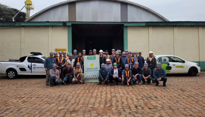 876451b9-6924-4174-8e9c-10628b5c12d9_Zoom