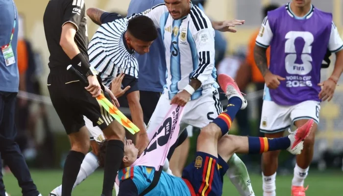 Foto : CHARLY TRIBALLEAU / AFP