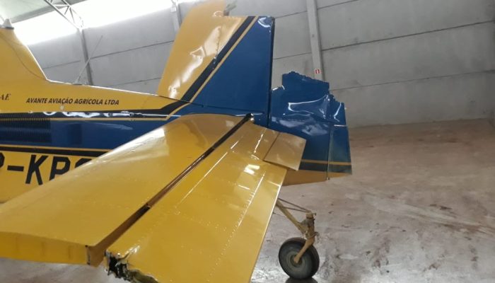 Avião Avante