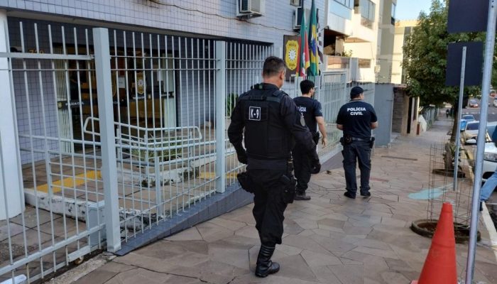 C7F9E9C2-1A84-4E51-A3C8-2301EE9104F4