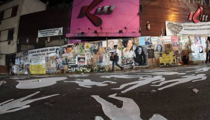 C96A8661-6AA2-40E2-969D-D414EBDF7DC2