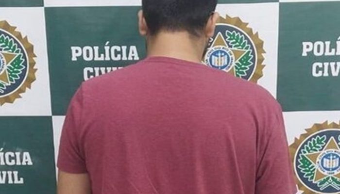 CFAE5468-0E37-4E35-B732-645DA6051515