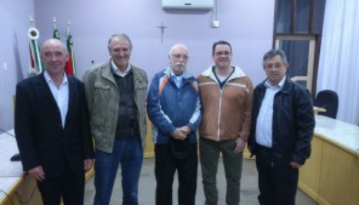 DERLY-E-BETO-300x169