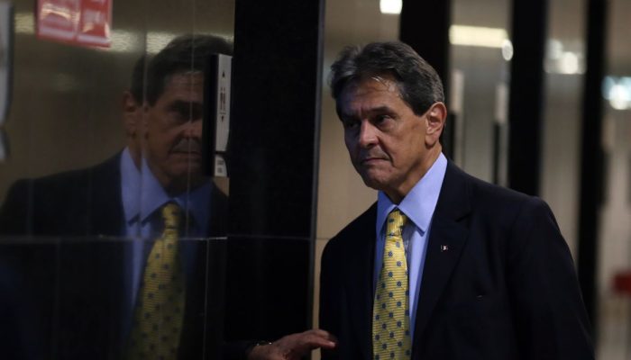 Brasília - Presidente Nacional do Partido Trabalhista Brasileiro (PTB), Roberto Jefferson, fala à imprensa após reunião com o presidente Michel Temer, no Palácio do Planalto (Valter Campanato/Agência Brasil)