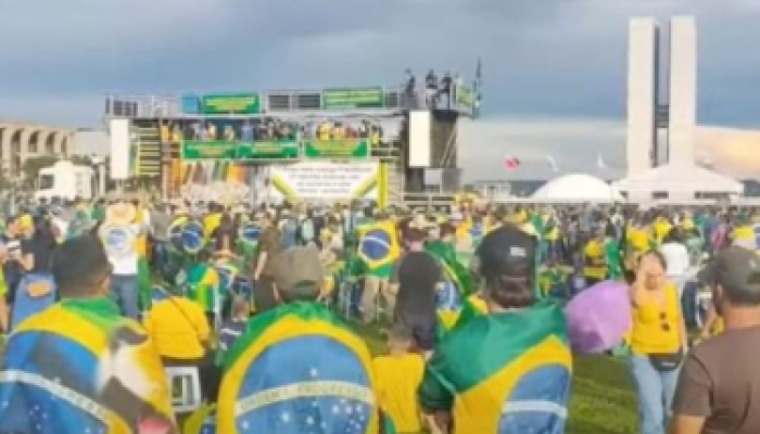 E1759D46-B825-4211-8B40-53E53FBF8594