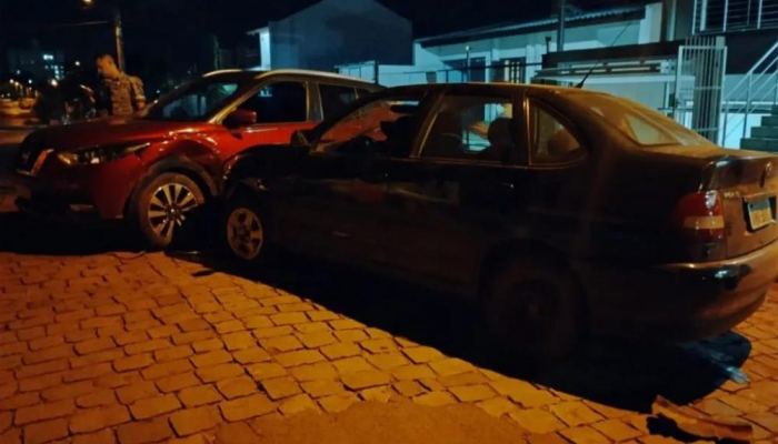 E79E17E9-ABEB-478A-B49E-2C1A40AABE62