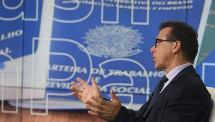 O ministro do Trabalho e Emprego, Luiz Marinho, é o entrevistado do programa Brasil em Pauta.