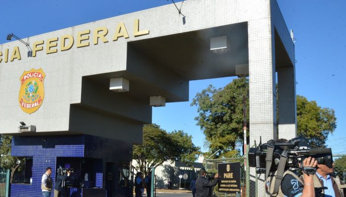 ECFE3DAF-18FE-4FED-8A07-3A748768CB0D