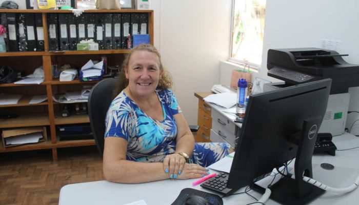 Ionara Prates de Oliveira, responsável pelo setor da Junta de Serviço Militar do município.