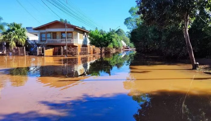 Ruas de Espumoso, no norte gaúcho, após a enchente — Foto: Arquivo pessoal
