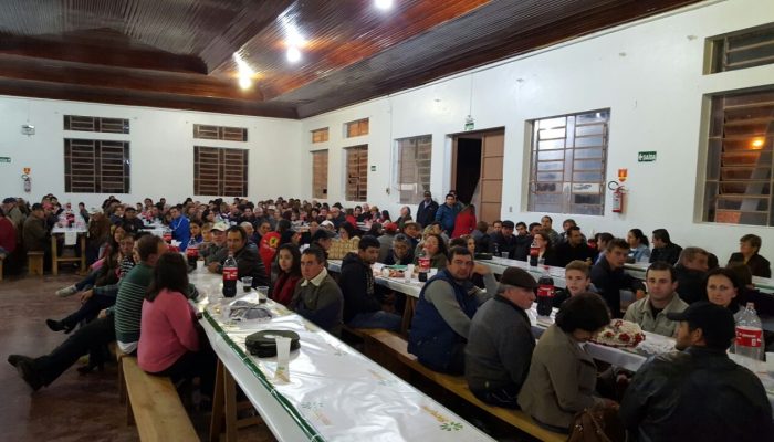 Jantar em Campos Borges