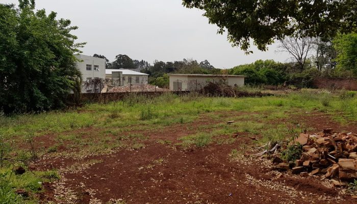 Local inutilizado na Rua Padré Reu irá possibilitar pelo menos trinta vagas de estacionamento