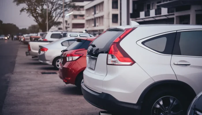 NclArjVi-car-car-park-1024x683