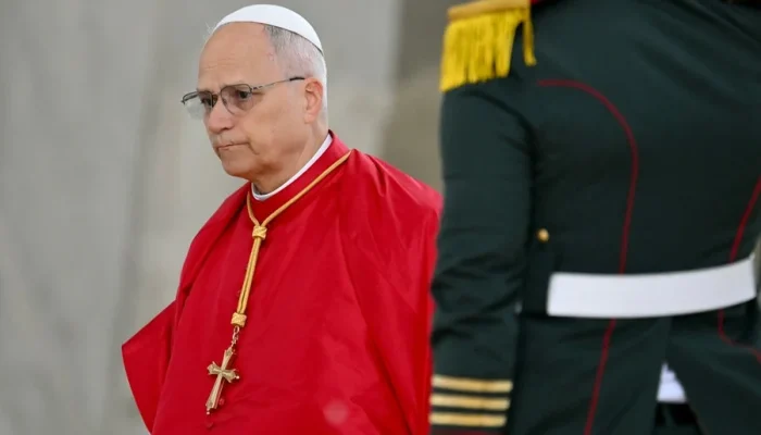 Foto : ALBERTO PIZZOLI / POOL / AFP