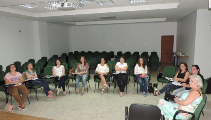 Professores da região participaram da formação