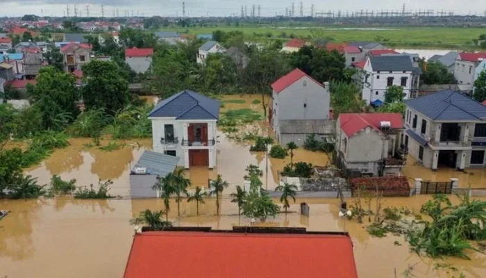 VIETNAM-TYPHOON-WEATHER