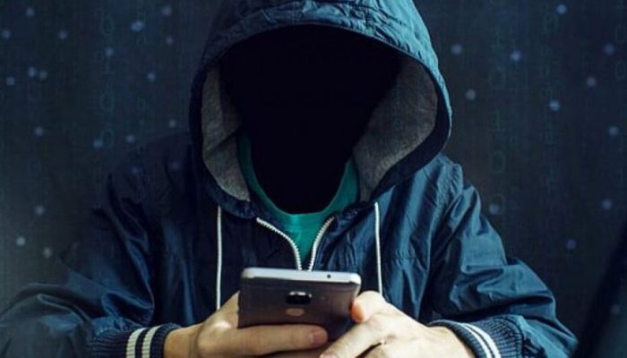 acij-faz-alerta-contra-golpe-para-clonar-celular-1024x538
