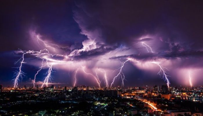 depositphotos_73804127-stock-photo-lightning-storm-over-city-in