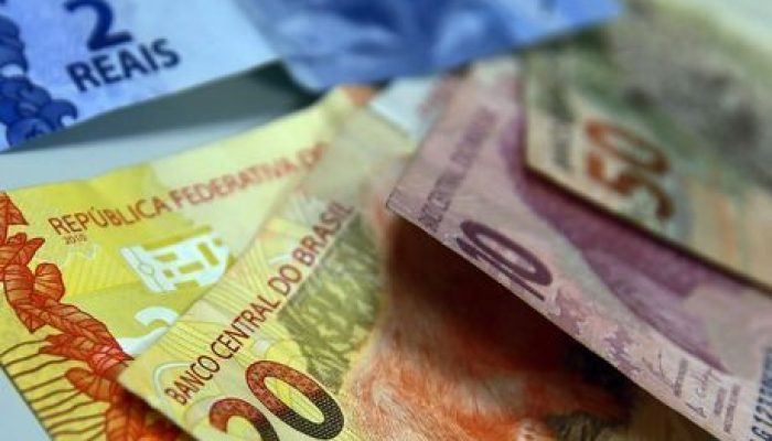 dinheiro-cedulas-de-real-1000-08042020100601227