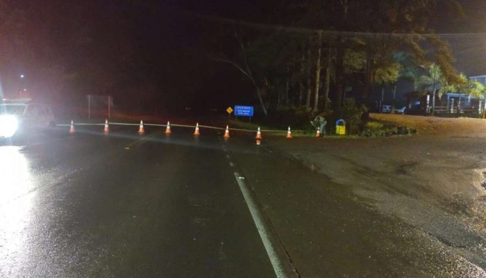 Ponte sobre o rio da Várzea, no município de Barra Funda (Foto: Rogério Machado)
